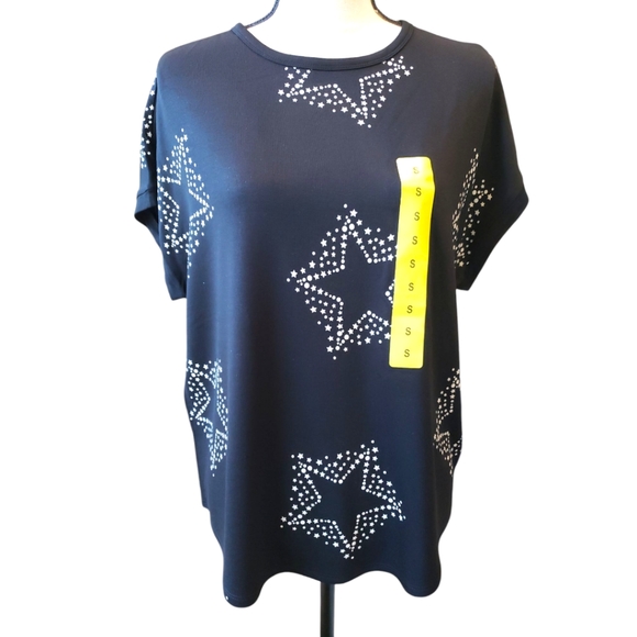 Buffalo Short Sleeve Black Blouse with Stars - Picture 5 of 16